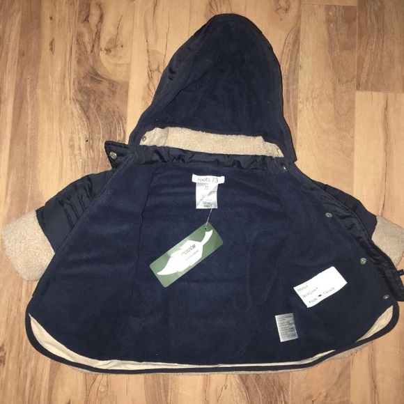 BNWT Roots winter Jacket! - Picture 3 of 4